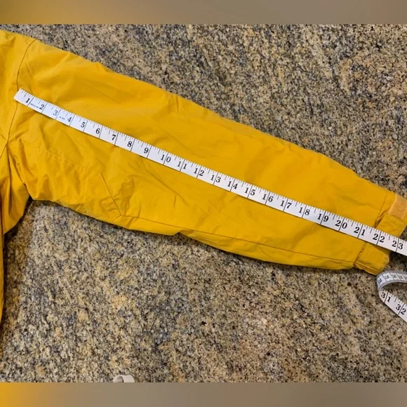 Cabelas yellow jacket size medium - Picture 10 of 12